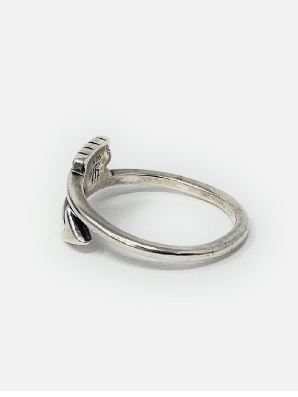 Arrow ring - Picture 2 of 6